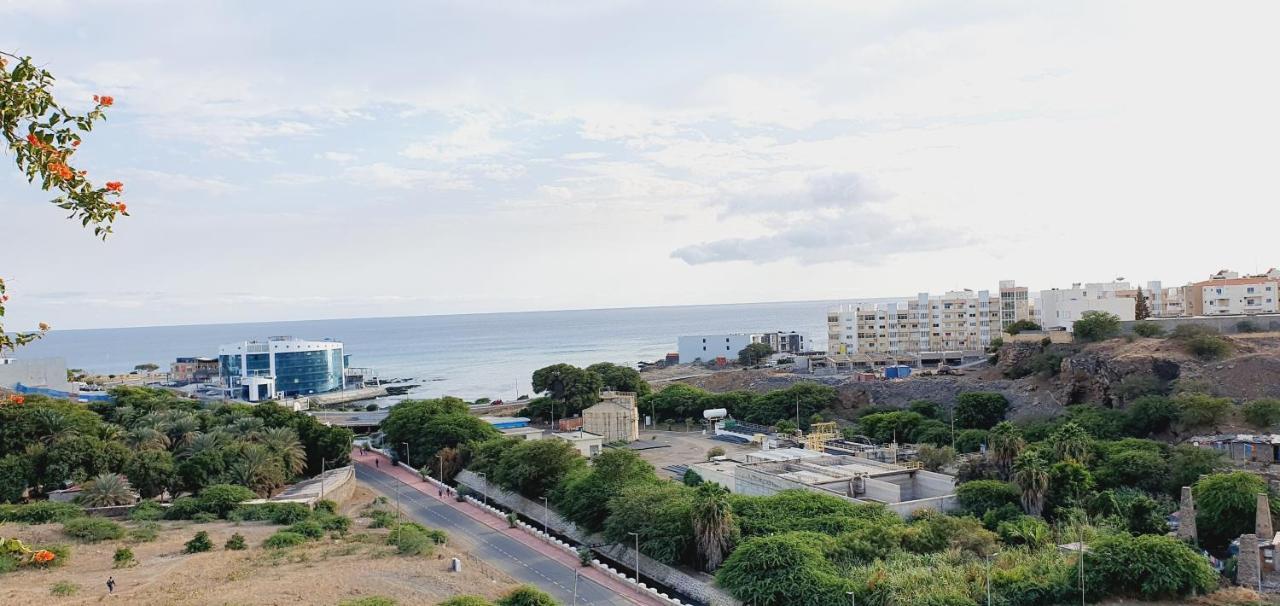 Kelly Guest House Praia Zewnętrze zdjęcie