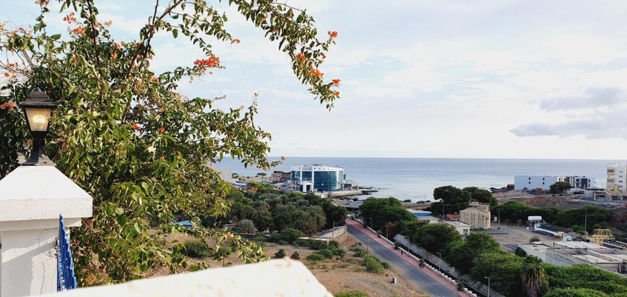Kelly Guest House Praia Zewnętrze zdjęcie