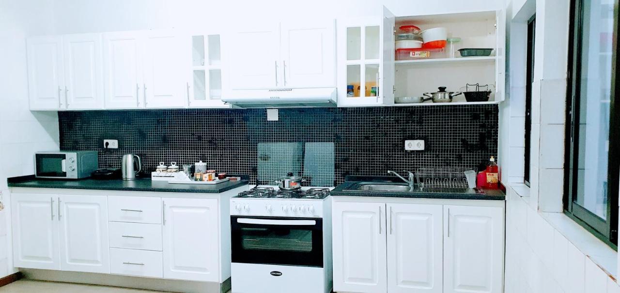 Kelly Guest House Praia Zewnętrze zdjęcie