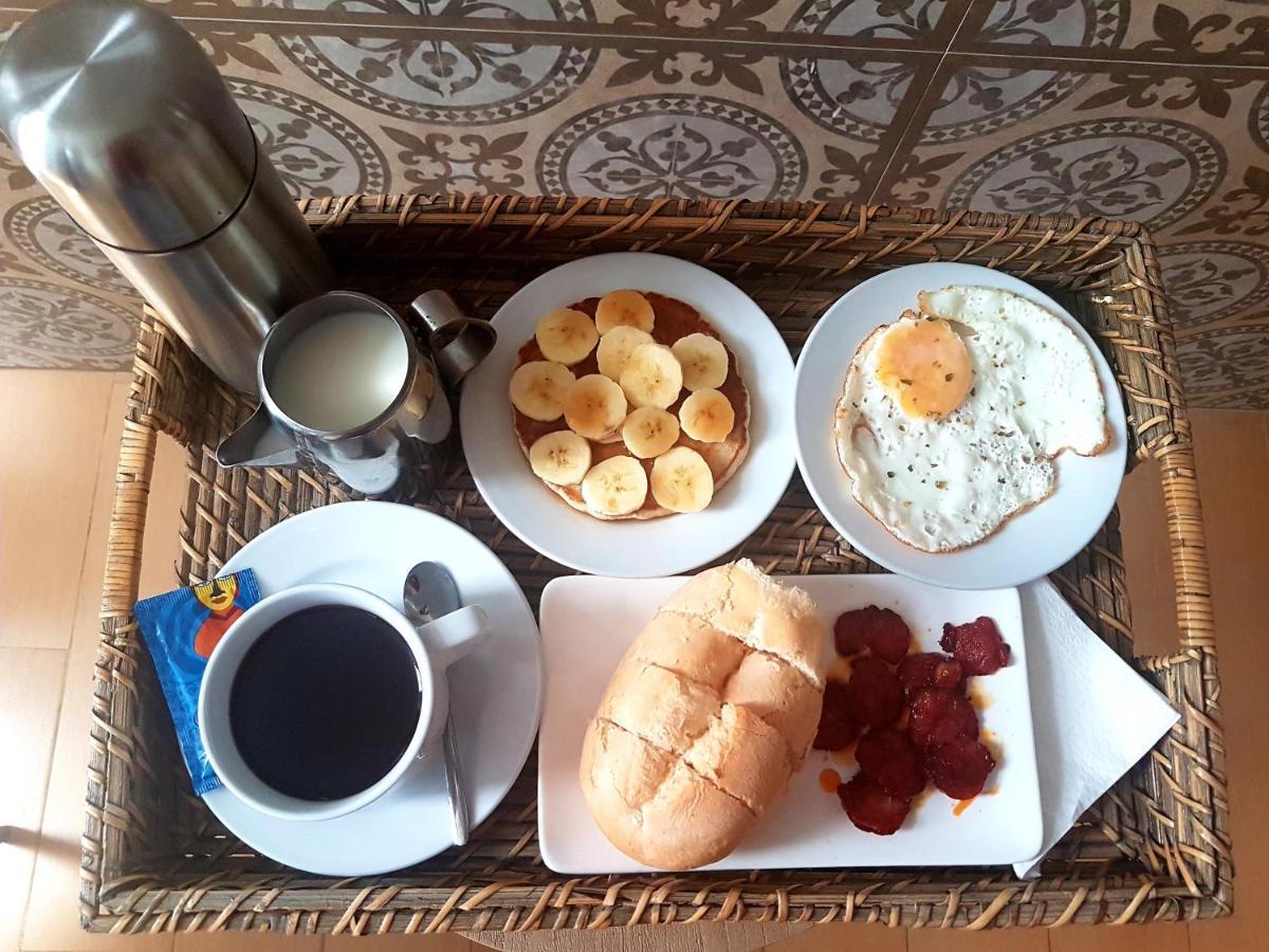 Kelly Guest House Praia Zewnętrze zdjęcie