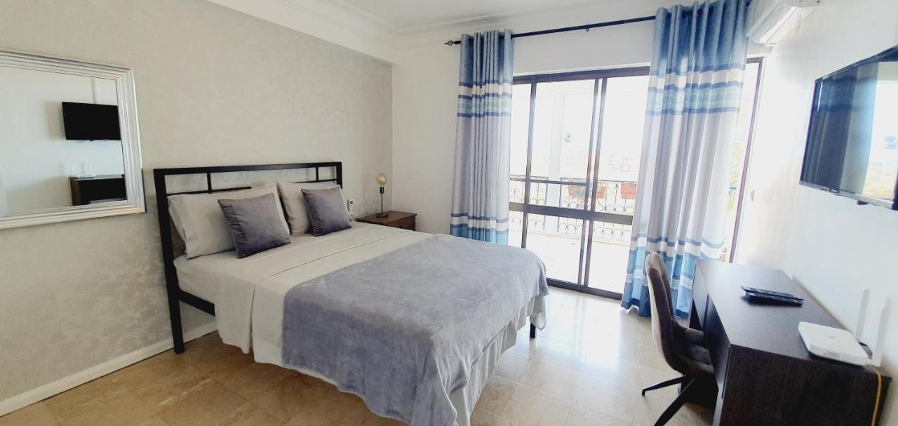 Kelly Guest House Praia Zewnętrze zdjęcie